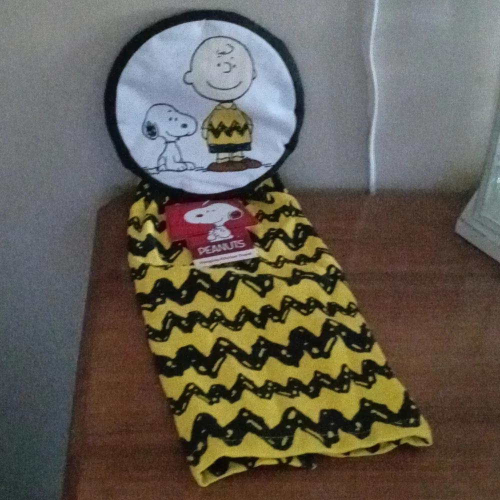 Peanuts hanging towel